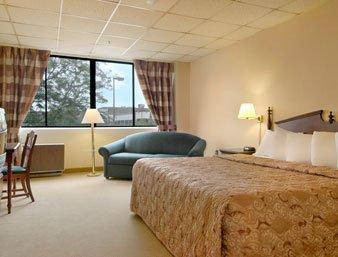 Hotel Ramada Convention Center Eau Claire Esterno foto
