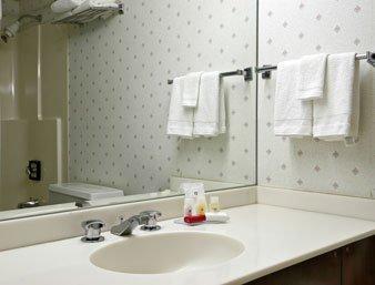 Hotel Ramada Convention Center Eau Claire Esterno foto