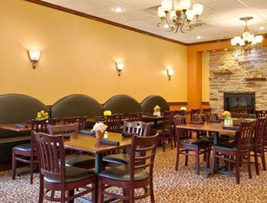 Hotel Ramada Convention Center Eau Claire Ristorante foto
